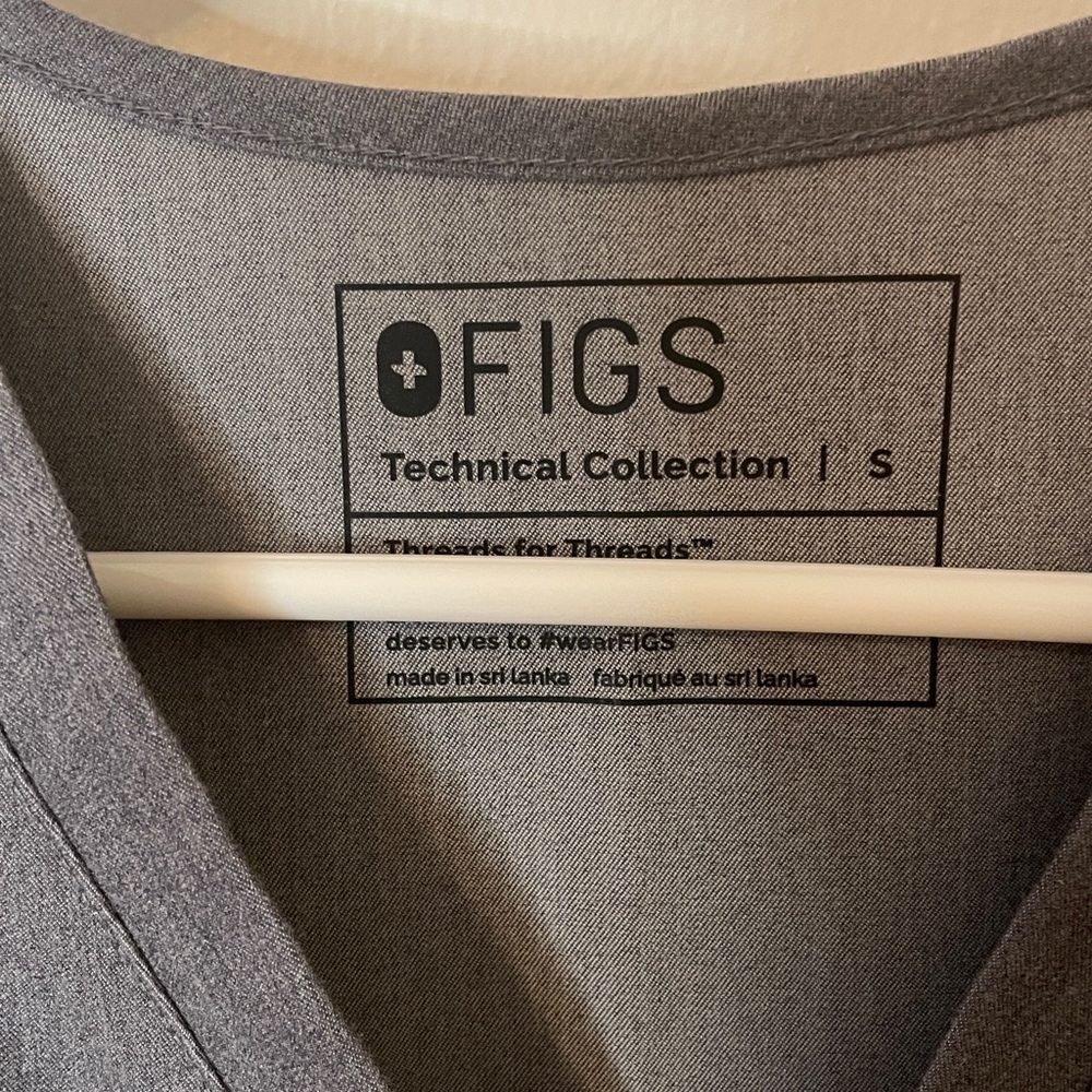 Figs color Navy Blue #2582, V-Neck Scrub Top